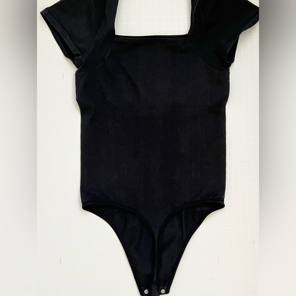 Yummie Annette Bodysuit in Black, size S/M - Picture 11 of 12